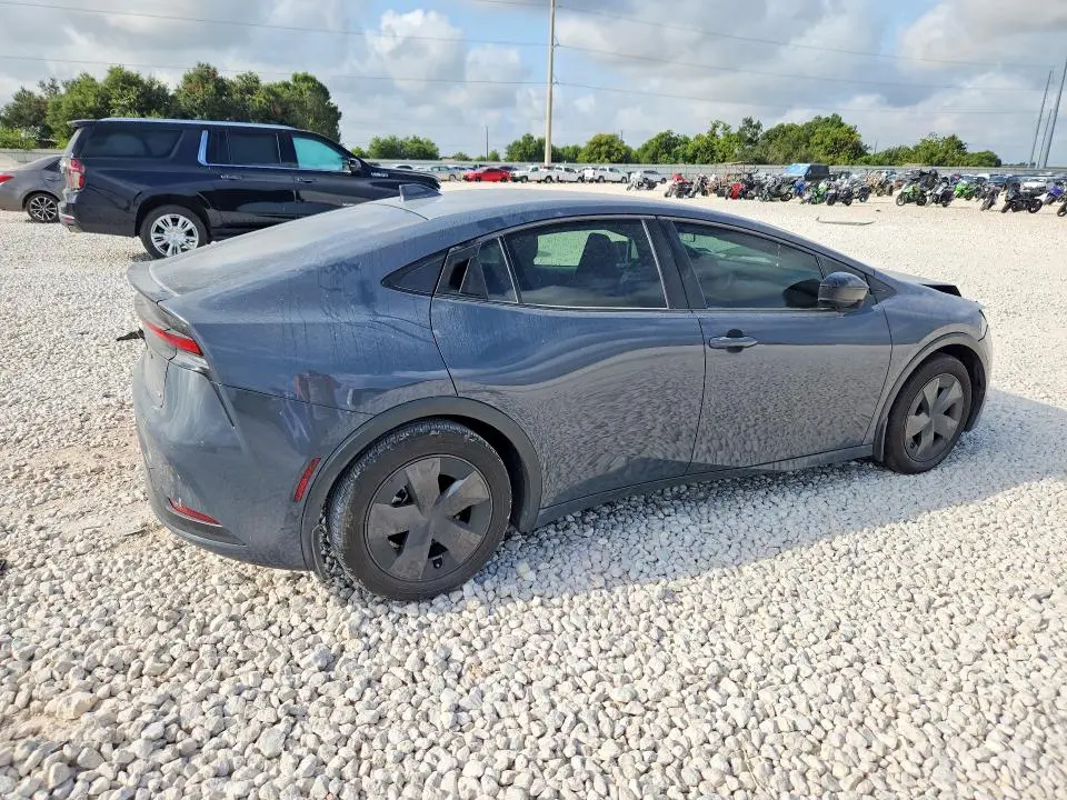 2024 TOYOTA PRIUS LE  