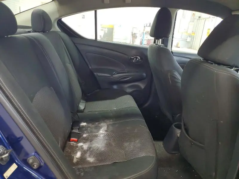 2018 NISSAN VERSA SV  