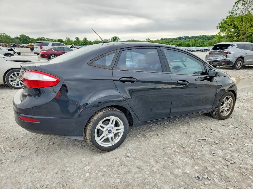 2018 FORD FIESTA SE  