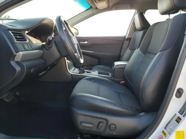 2016 TOYOTA CAMRY LE  