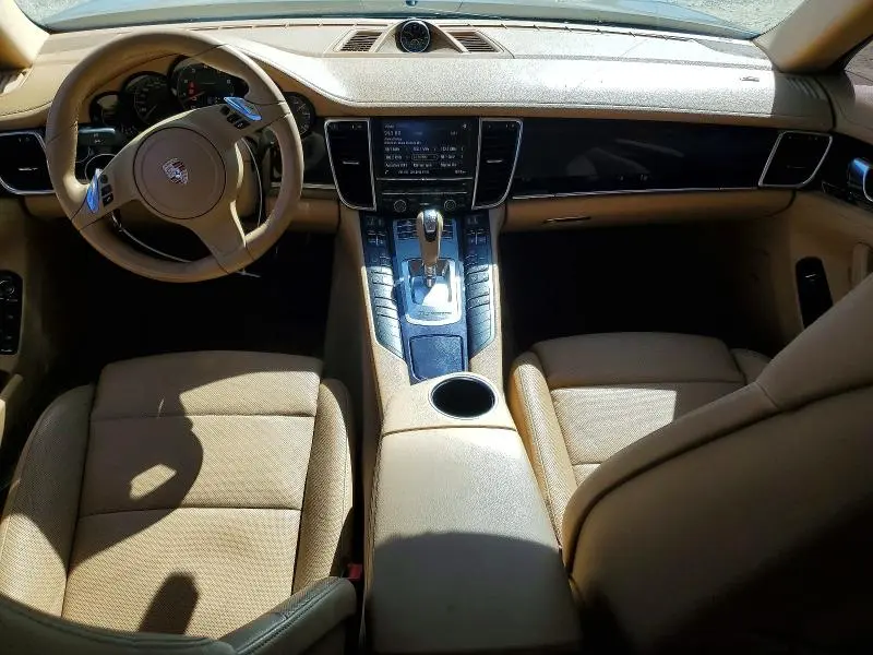 2013 PORSCHE PANAMERA 2  