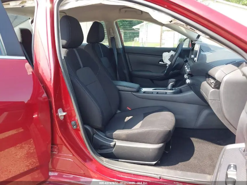 2022 NISSAN SENTRA SV XTRONIC CVT