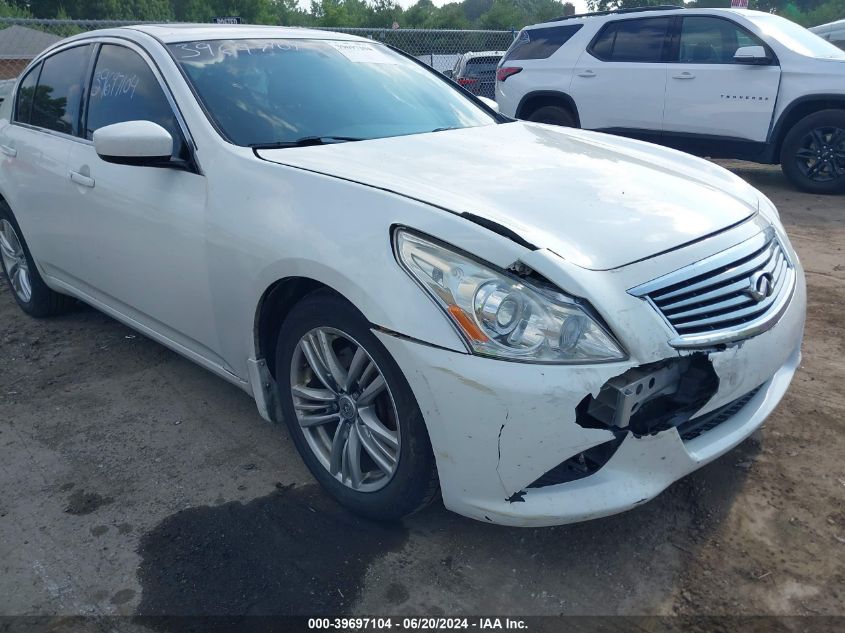 2013 INFINITI G37X  