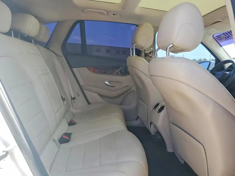 2017 MERCEDES-BENZ GLC 300  