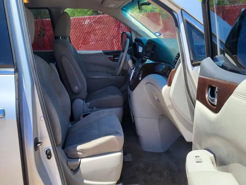 2015 NISSAN QUEST S  