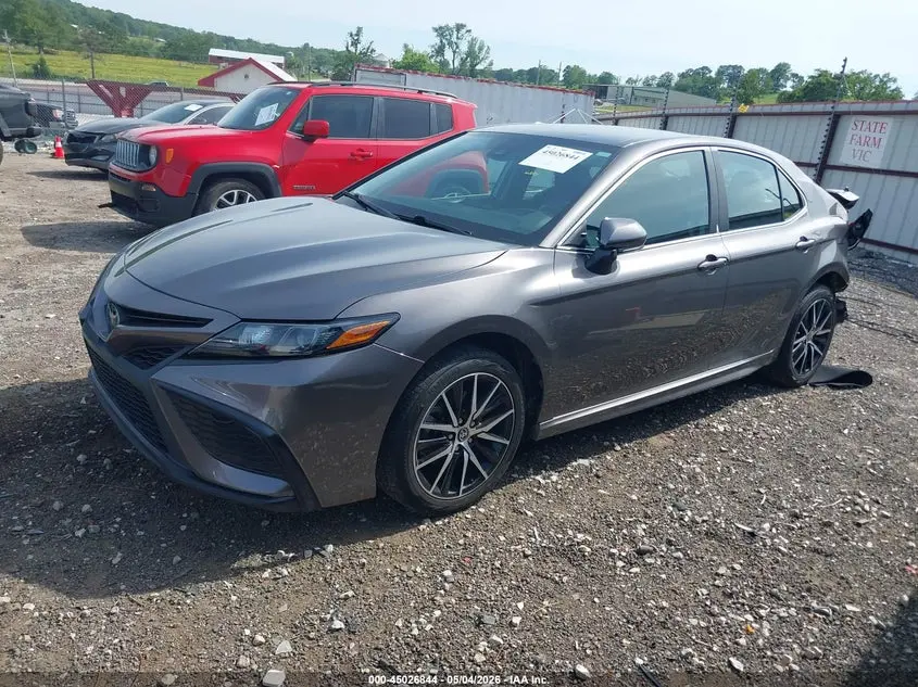 2021 TOYOTA CAMRY SE