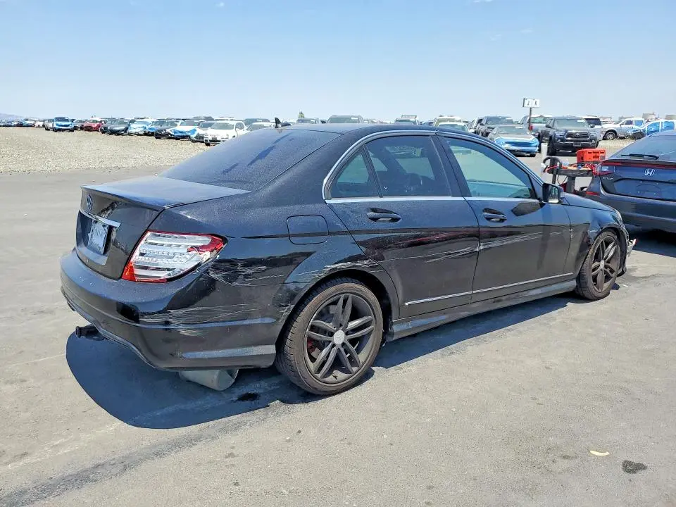 2013 MERCEDES-BENZ C 250  