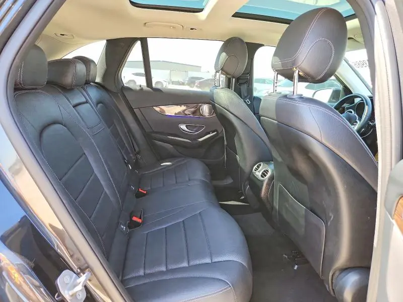 2021 MERCEDES-BENZ GLC 300  