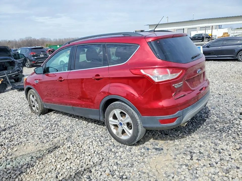 2015 FORD ESCAPE SE  