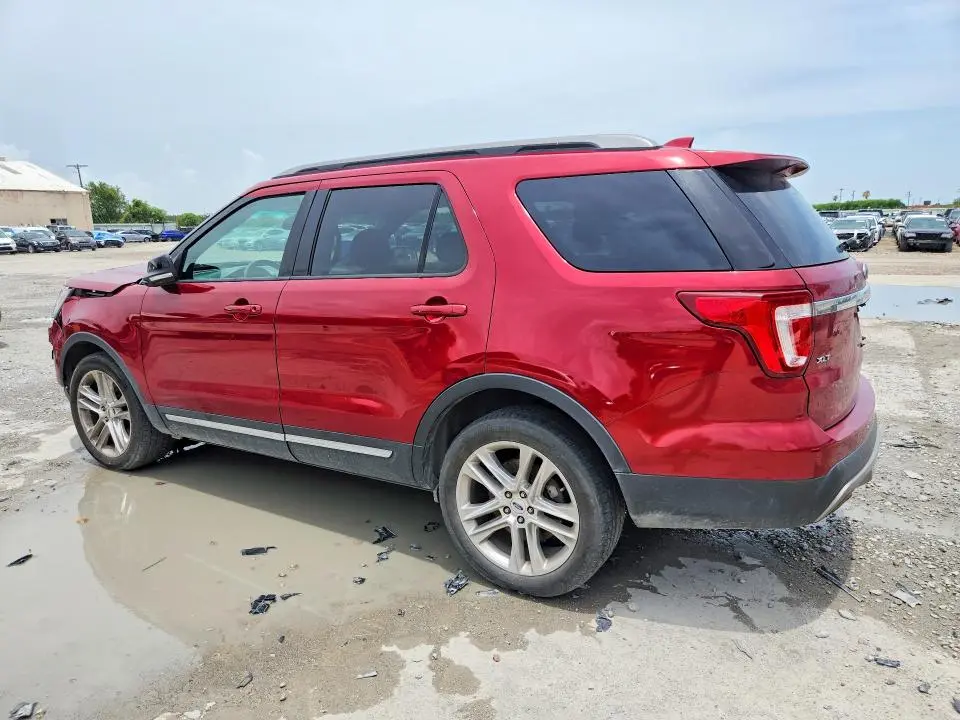 2017 FORD EXPLORER XLT  