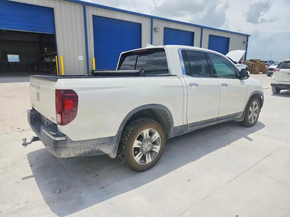 2017 HONDA RIDGELINE RTL  