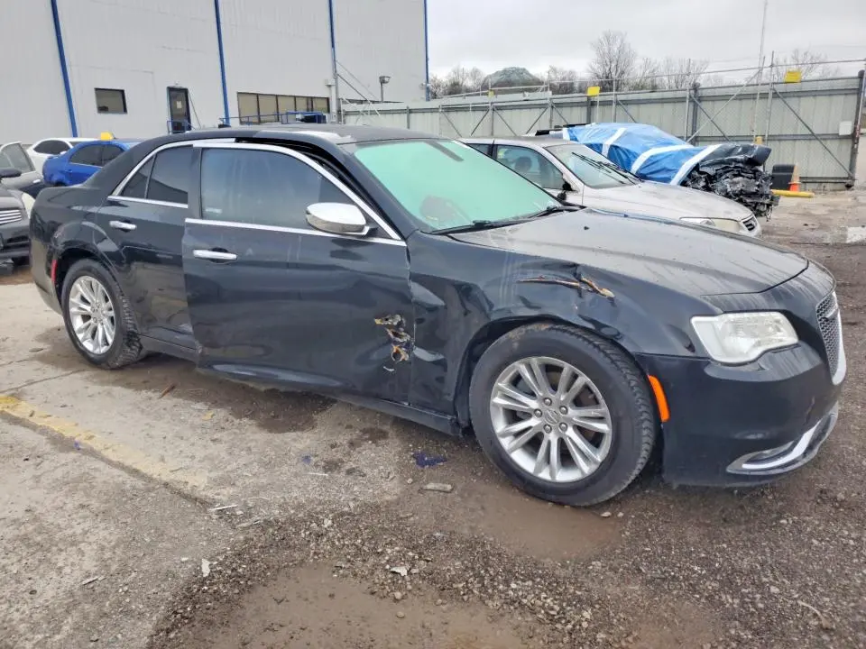 2016 CHRYSLER 300C   