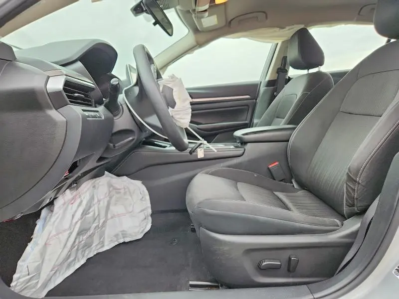 2023 NISSAN ALTIMA SV  