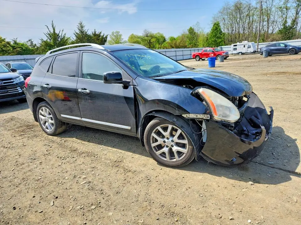 2011 NISSAN ROGUE S  
