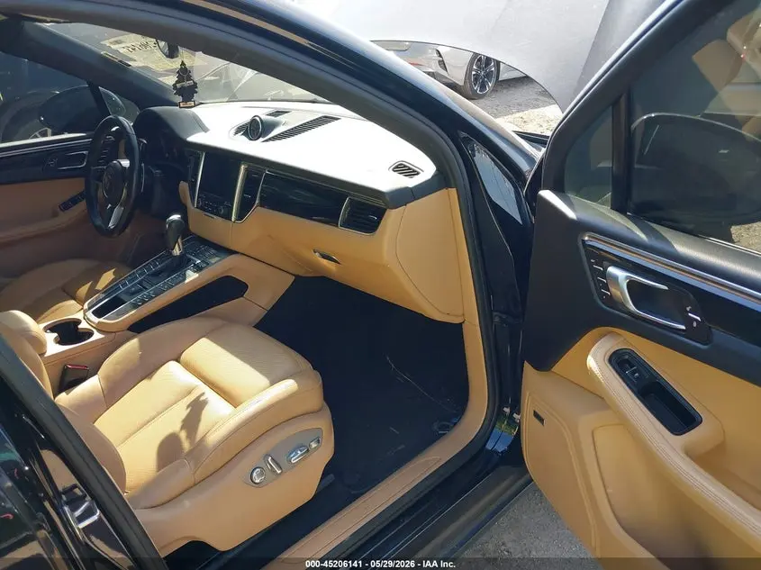 2018 PORSCHE MACAN SPORT EDITION