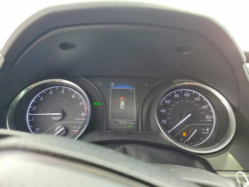 2018 TOYOTA CAMRY SE  