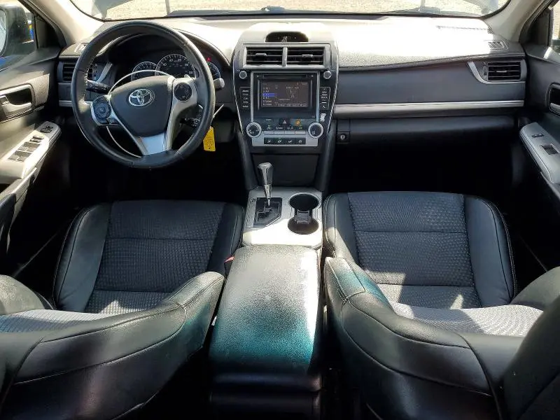 2014 TOYOTA CAMRY SE  