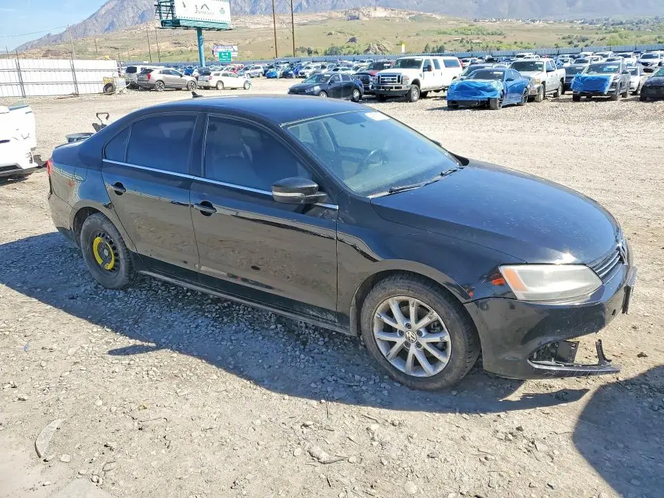 2014 VOLKSWAGEN JETTA SE  