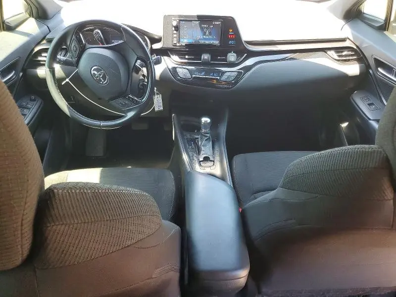 2018 TOYOTA C-HR XLE  