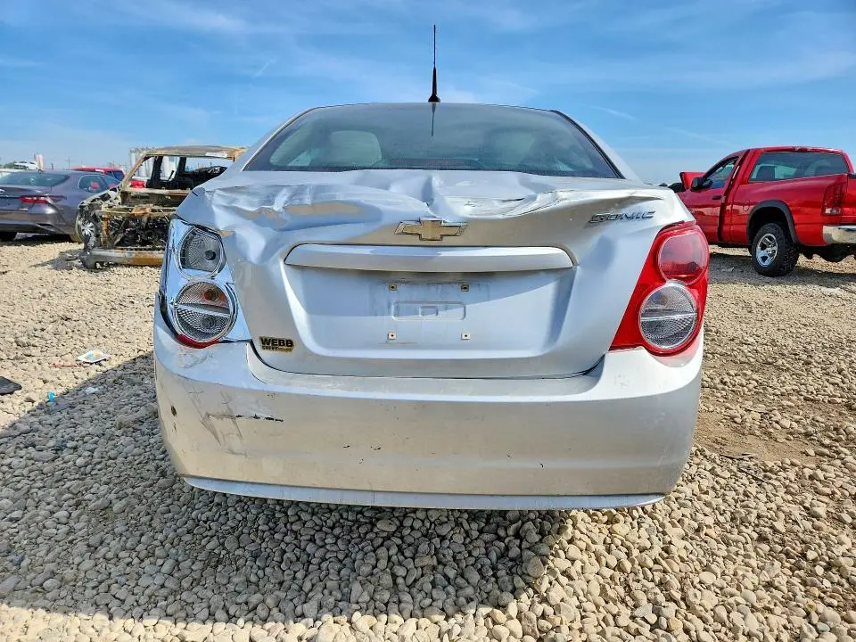 2012 CHEVROLET SONIC LS  