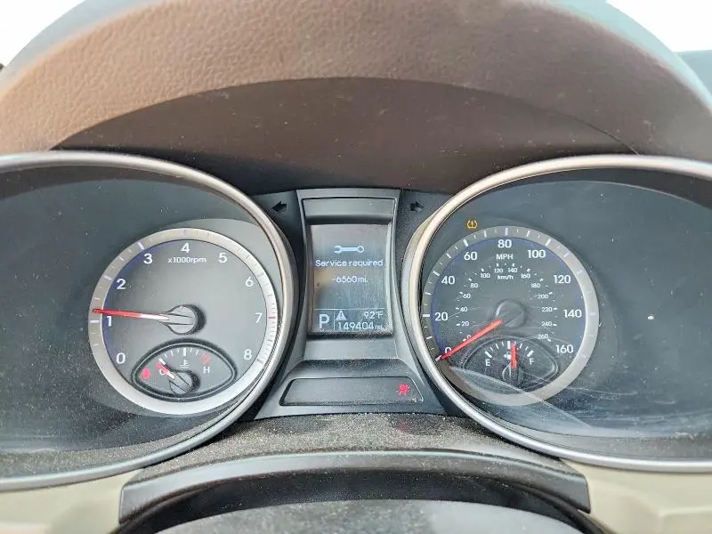 2016 HYUNDAI SANTA FE SE  