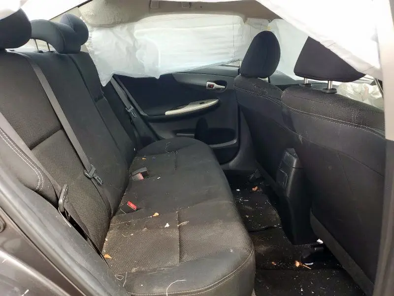 2013 TOYOTA COROLLA BASE  