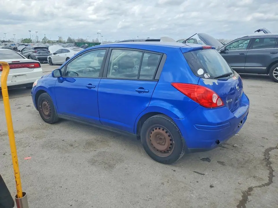 2011 NISSAN VERSA 1.8 S  