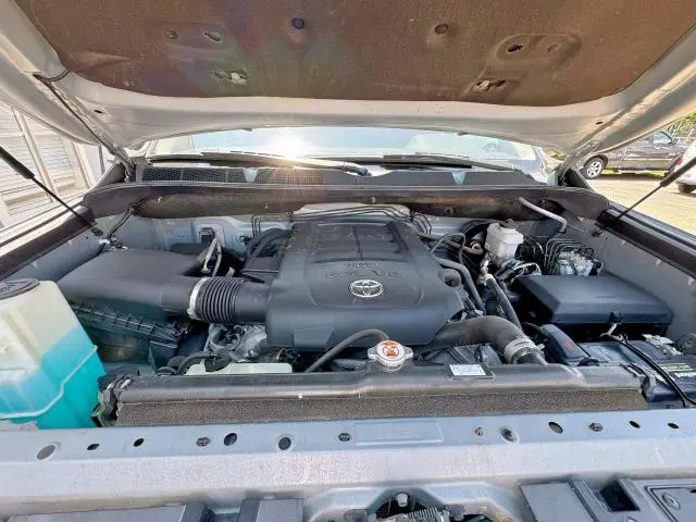 2019 TOYOTA TUNDRA CREWMAX SR5  