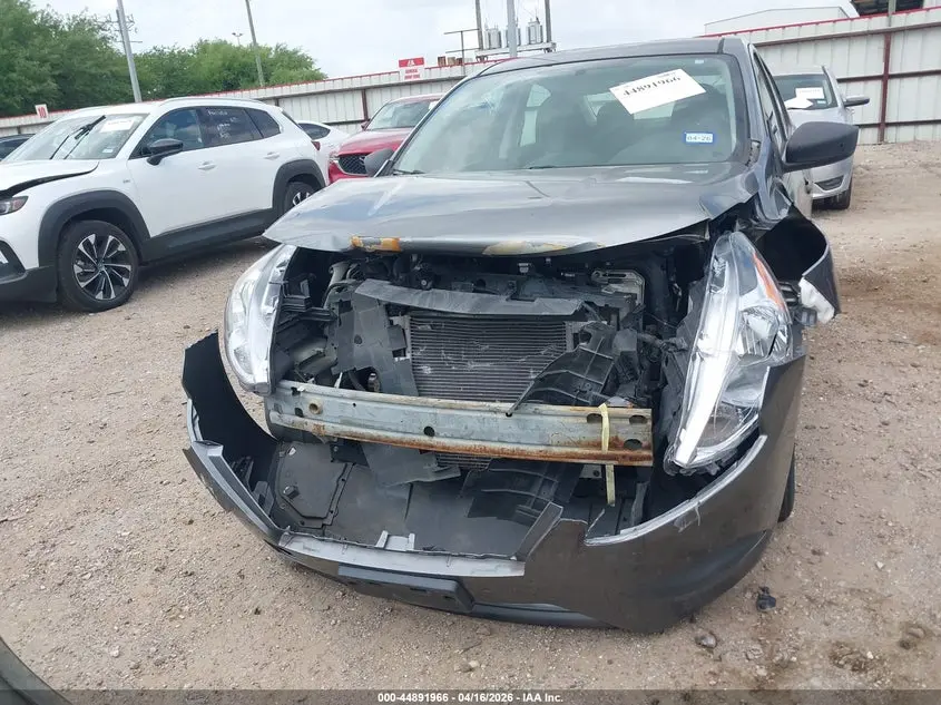 2016 NISSAN VERSA 1.6 S+