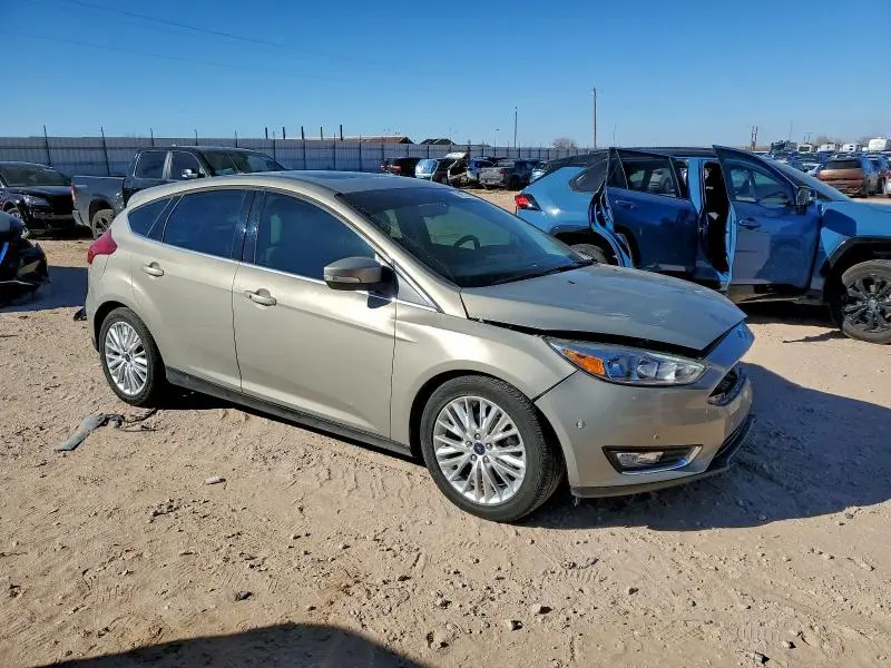 2015 FORD FOCUS TITANIUM  