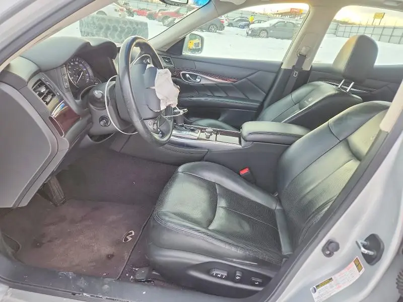 2011 INFINITI M37 X  