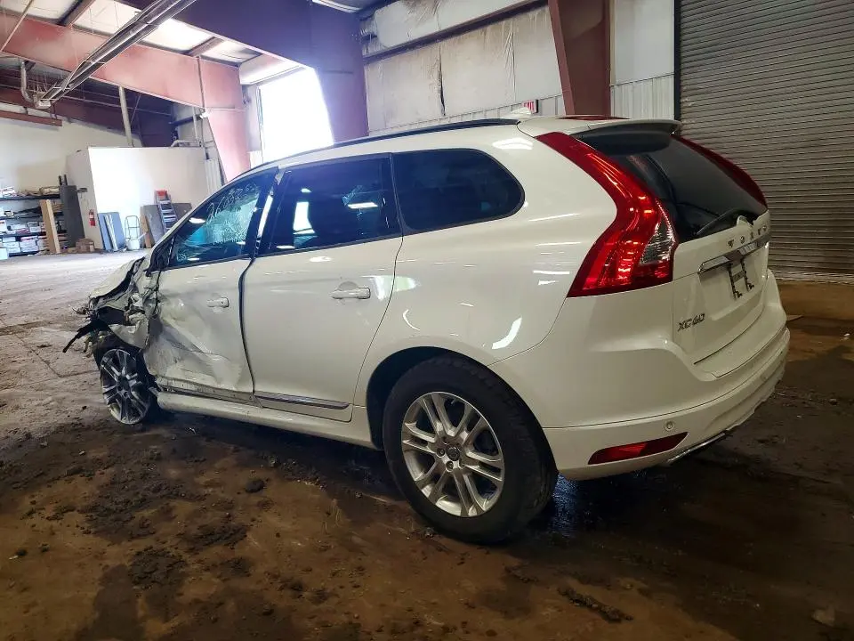2014 VOLVO XC60 3.2  