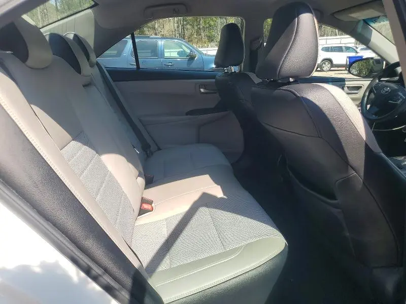 2017 TOYOTA CAMRY SE  