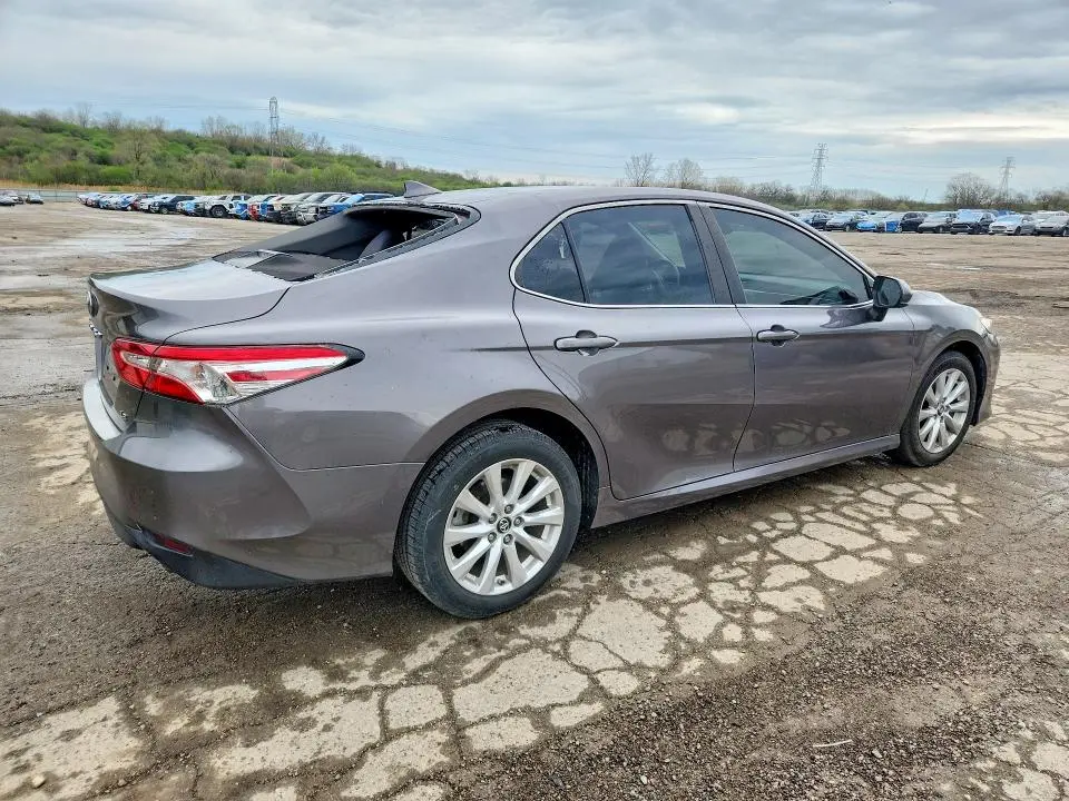 2019 TOYOTA CAMRY LE  