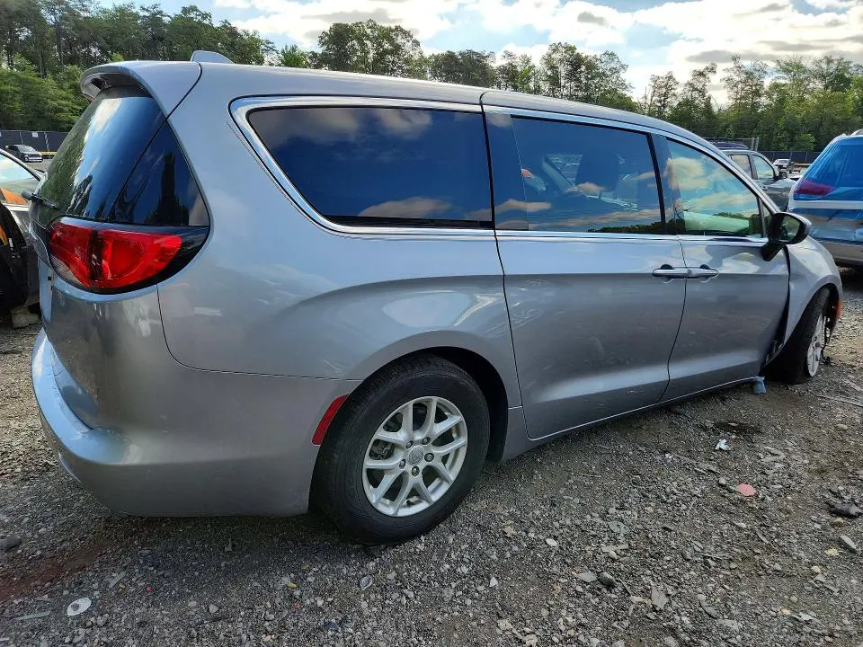 2017 CHRYSLER PACIFICA LX  
