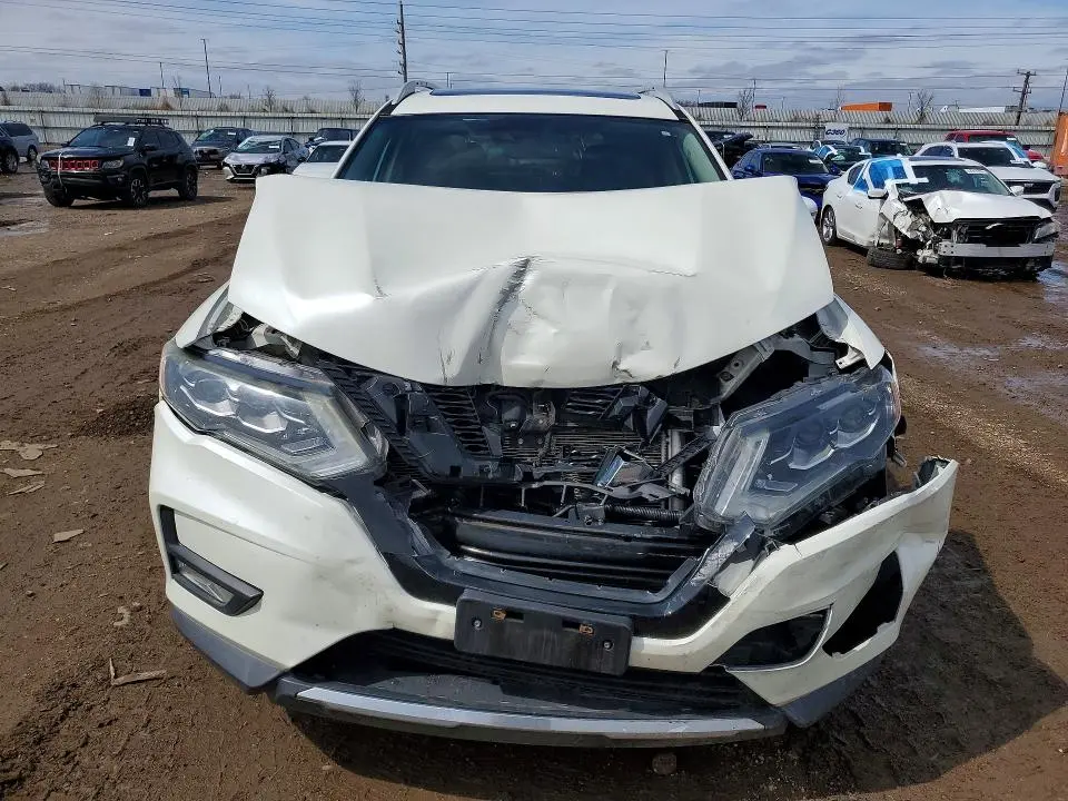 2017 NISSAN ROGUE SL  