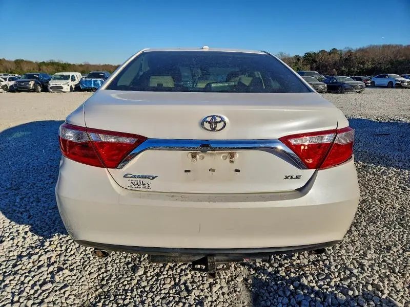 2016 TOYOTA CAMRY XSE  