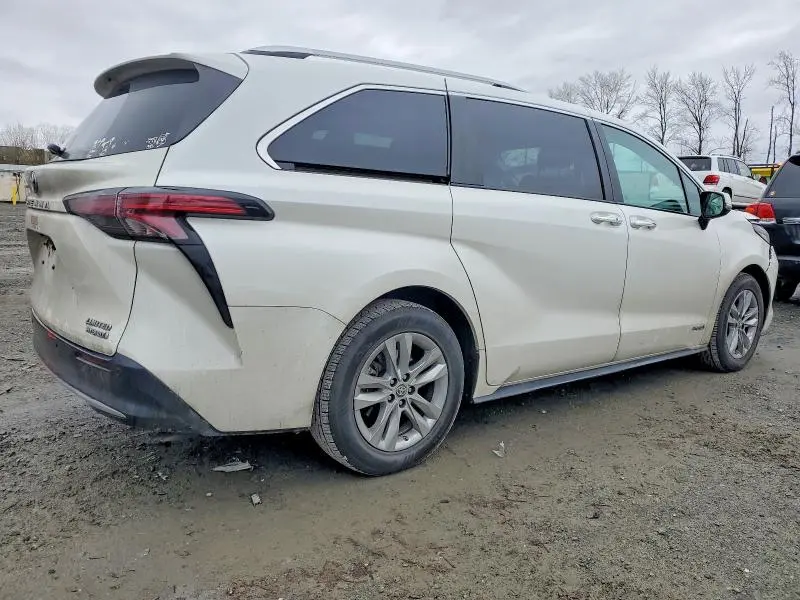 2021 TOYOTA SIENNA LIMITED  
