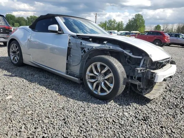 2010 NISSAN 370Z   