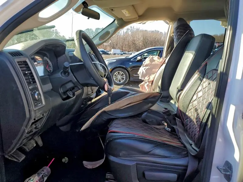 2014 RAM 1500 ST  