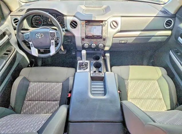 2018 TOYOTA TUNDRA CREWMAX SR5  