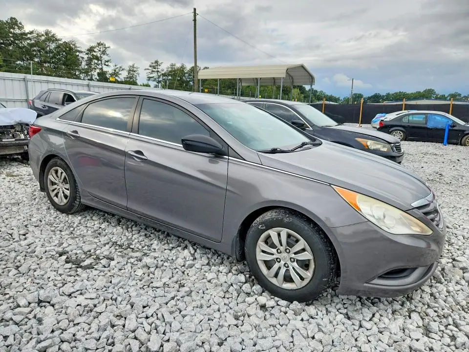 2012 HYUNDAI SONATA GLS  