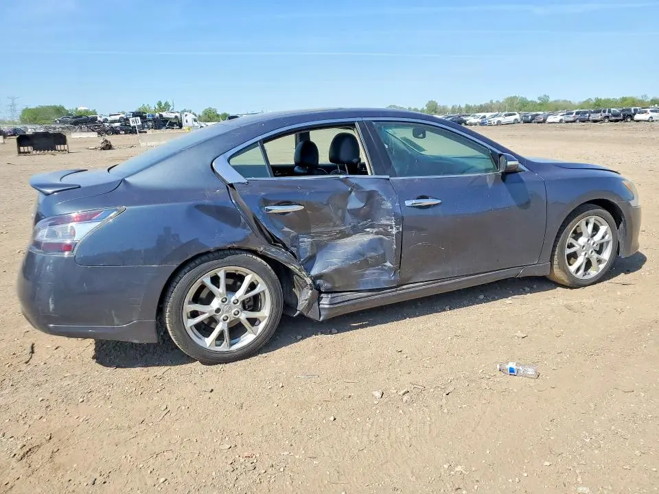 2012 NISSAN MAXIMA S  