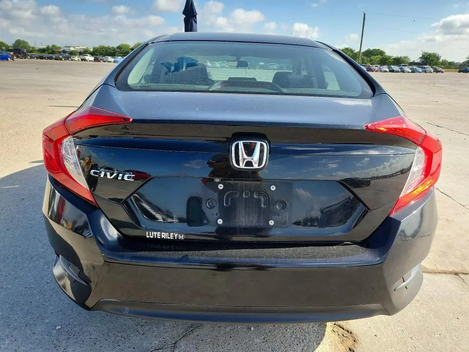 2016 HONDA CIVIC LX  