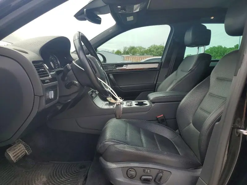 2017 VOLKSWAGEN TOUAREG WOLFSBURG  