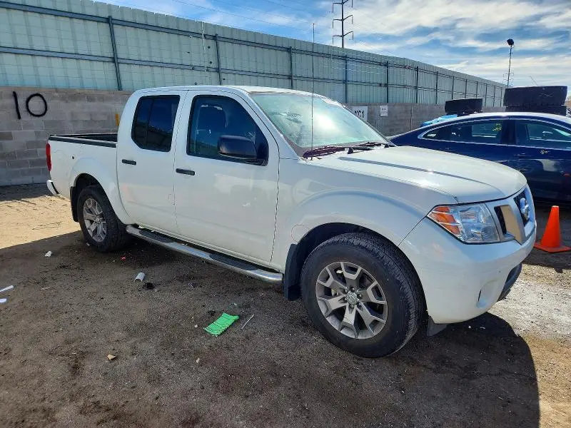 2020 NISSAN FRONTIER SV  