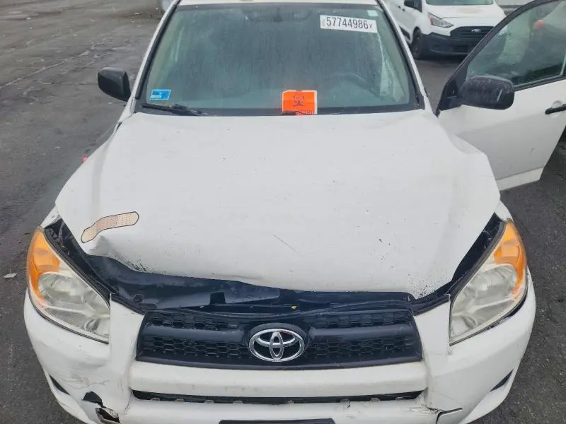 2011 TOYOTA RAV4 BASE  
