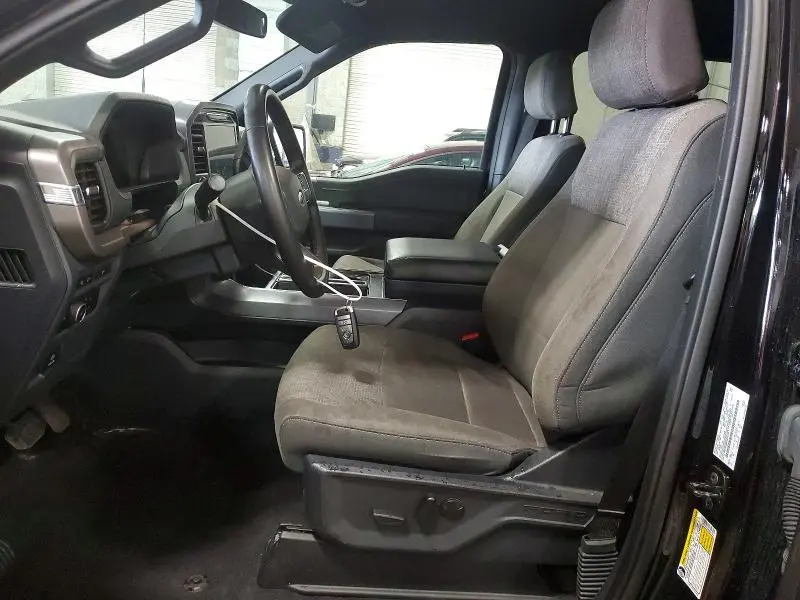 2024 FORD F150 XLT  