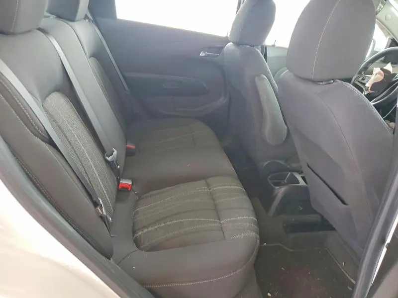 2015 CHEVROLET SONIC LT  