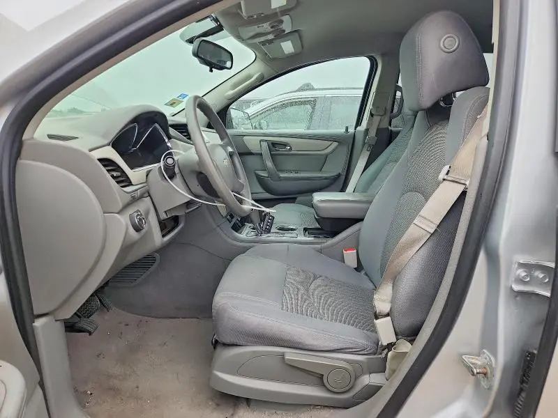 2014 CHEVROLET TRAVERSE LS  